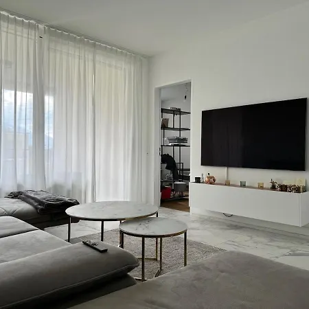 Apartment !new! 120m2 Away From - Designer Flat With Parking, Alpine View And Office *