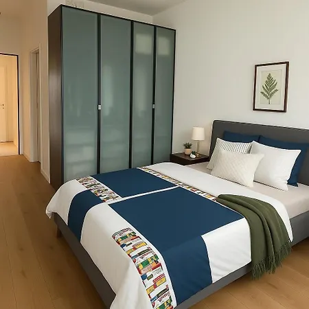 !new! 120m2 Away From - Designer Flat With Parking, Alpine View And Office Apartment