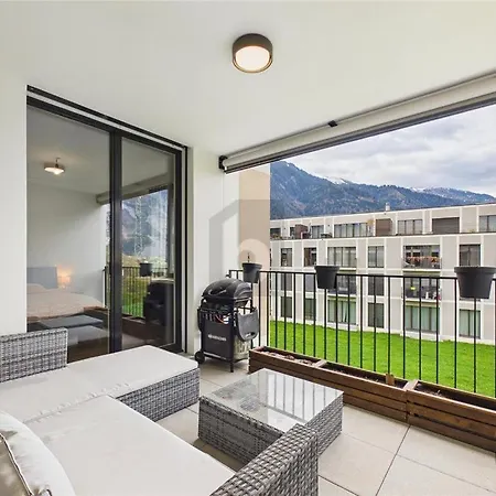 !new! 120m2 Away From - Designer Flat With Parking, Alpine View And Office