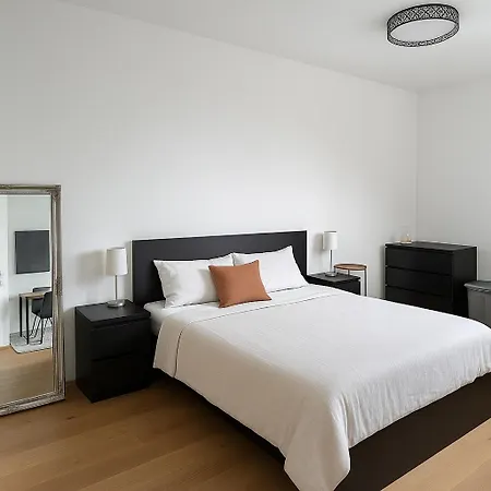 Apartment !new! 120m2 Away From - Designer Flat With Parking, Alpine View And Office Chur